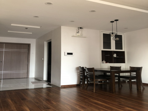 Sang tên nhanh căn hộ 2PN 75m2 căn hộ nằm ở Vinhome Gardenia , giá chỉ 5.8 tỷ